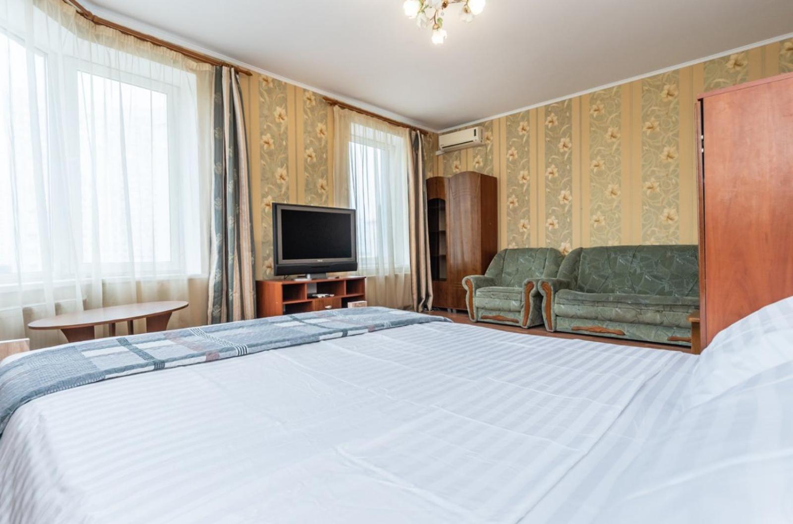 Комфортная Квартира На Метро Осокорки Kiev Bagian luar foto